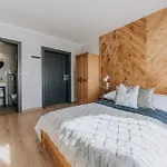 Janowa Pensión 3*