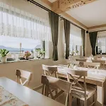 Janowa Pensión 3*