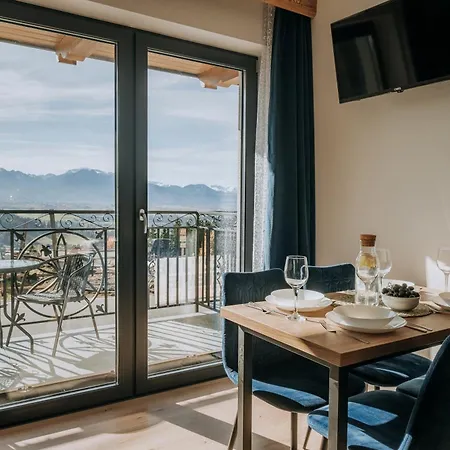 Janowa Πανσιόν