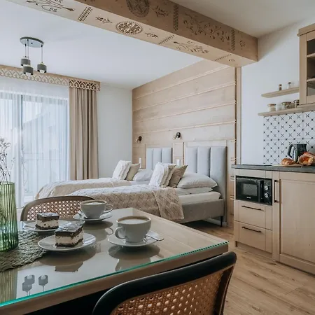 Πανσιόν Janowa