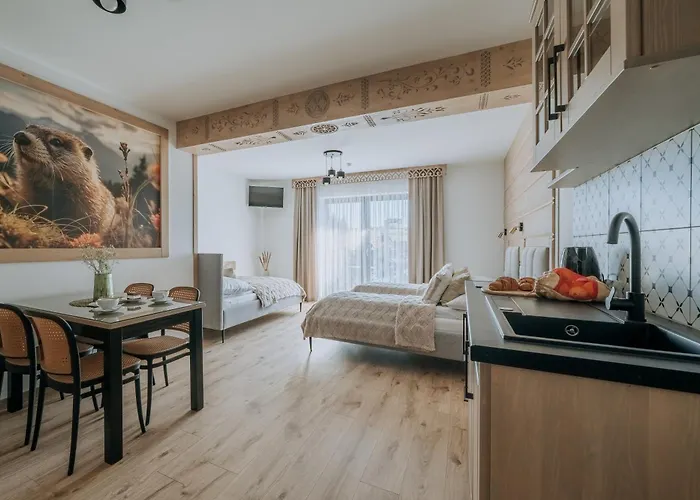 Janowa 3* בוקוווינה טטז'אנסקה