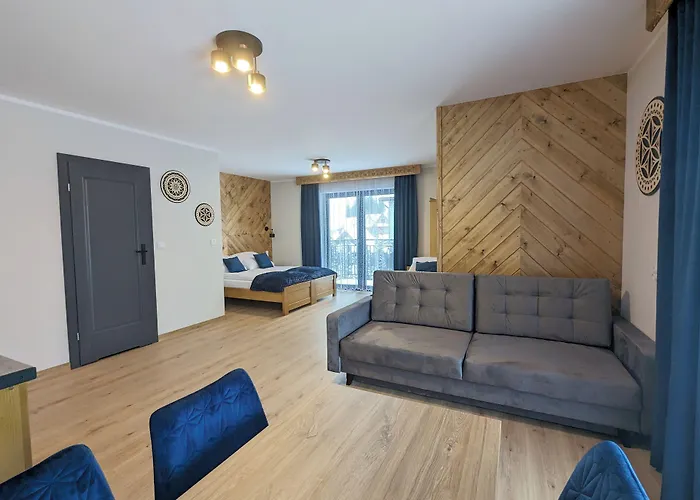 Janowa בית הארחה 3*